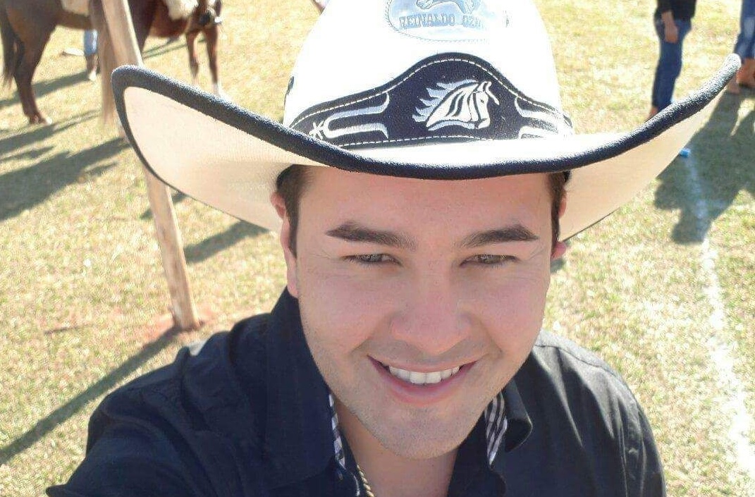 El muerto se asusta del degollado….Empresario denunció a su ex por violencia doméstica