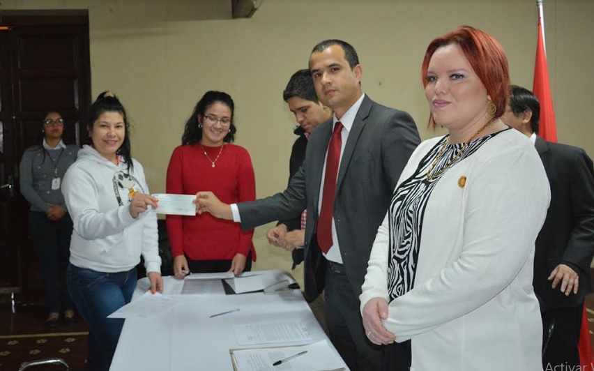 Reclusos podrán estudiar una carrera universitaria